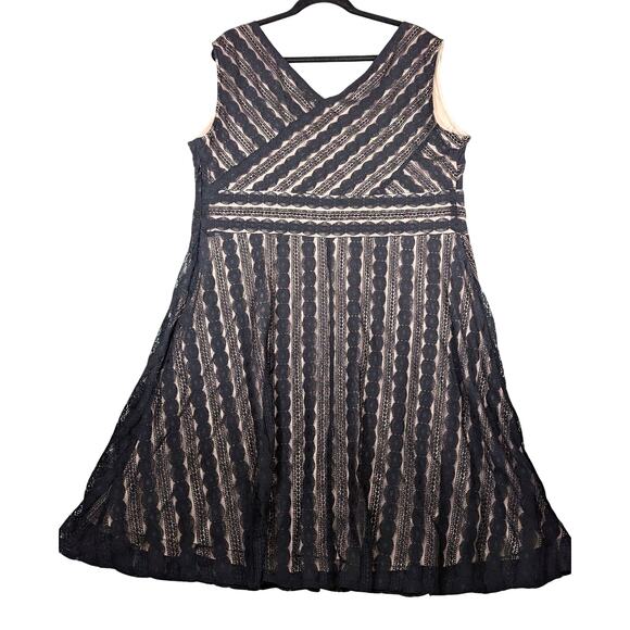 Harpers signature Black lace over  flesh liner cocktail midi length dress Sz18 W - Picture 1 of 10